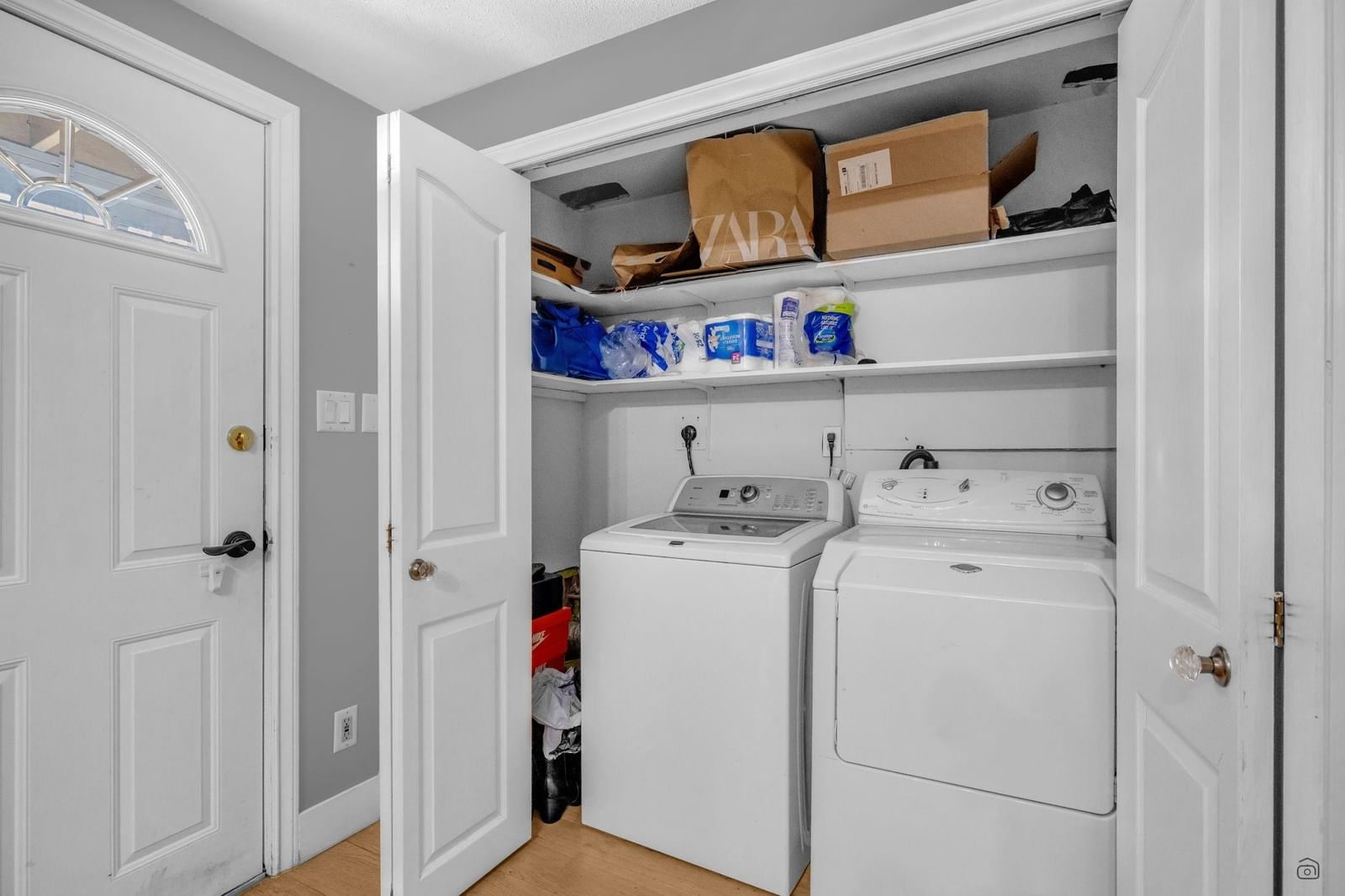 Listing Image 22