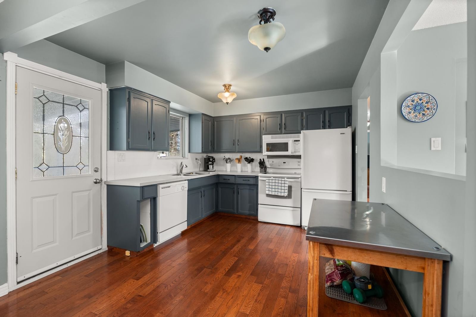 Listing Image 10