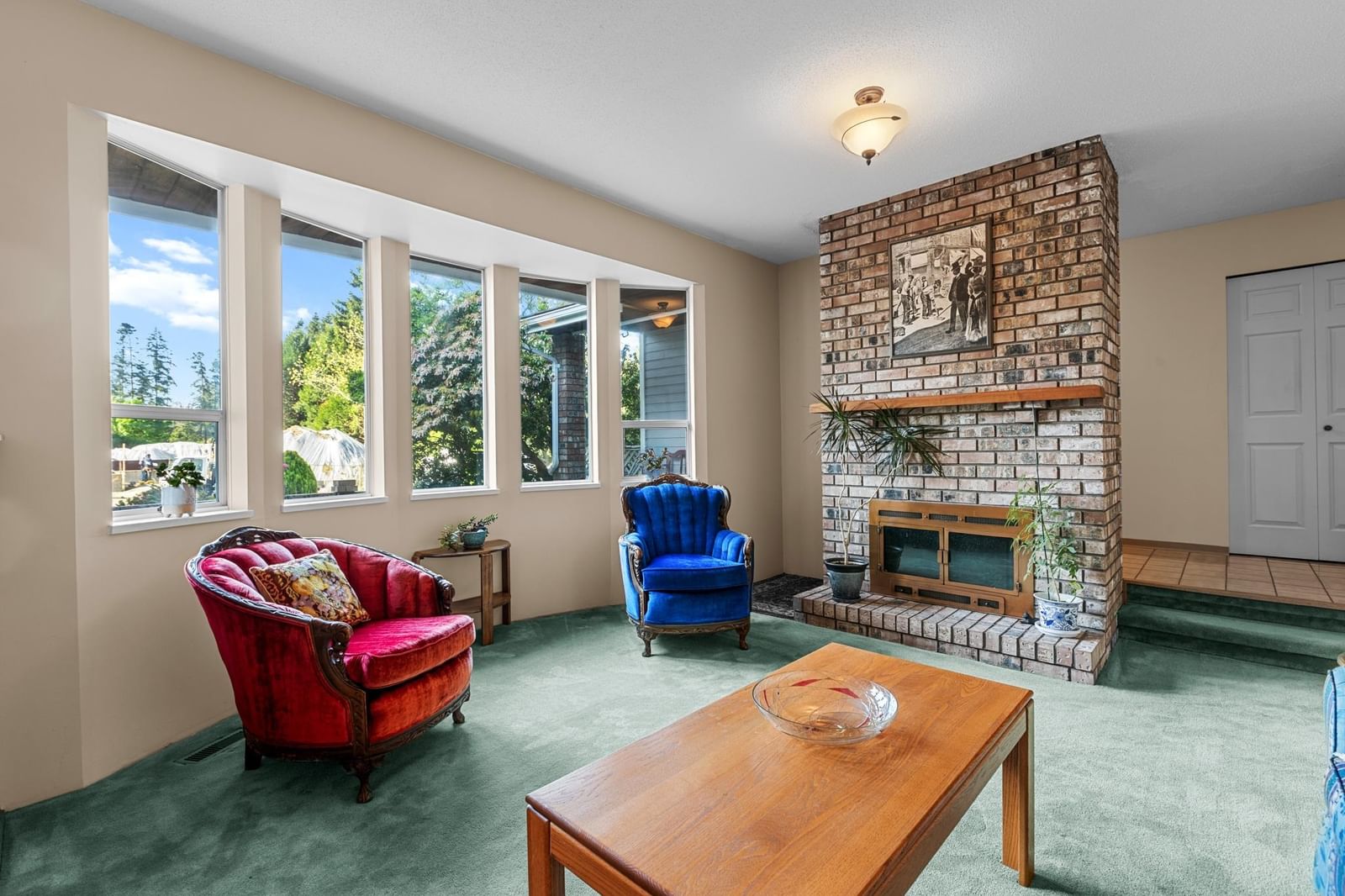 Listing Image 11