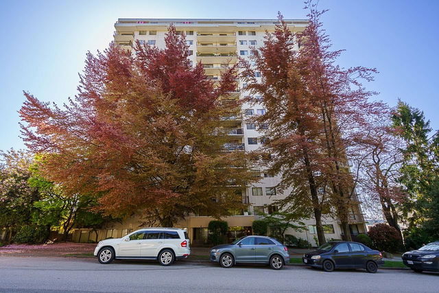 408 - 320 Royal Avenue