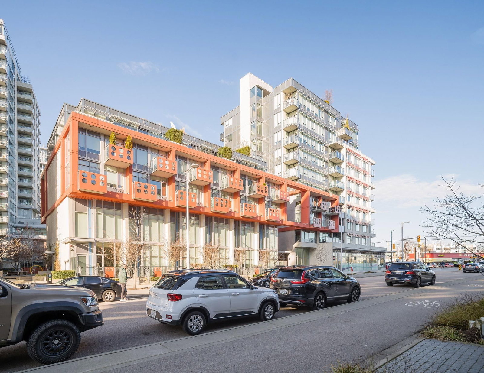 Listing Image 12