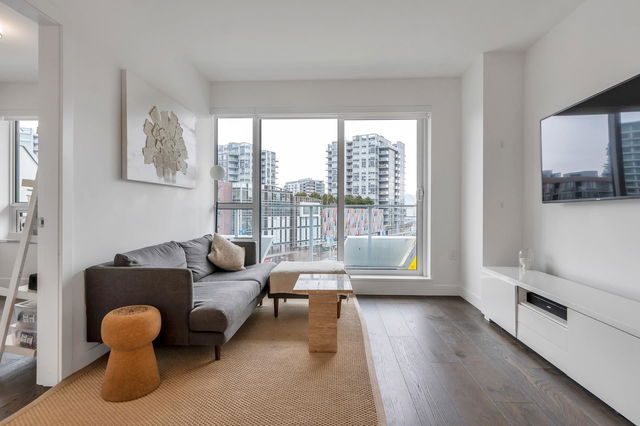 607 - 5766 Gilbert Road
