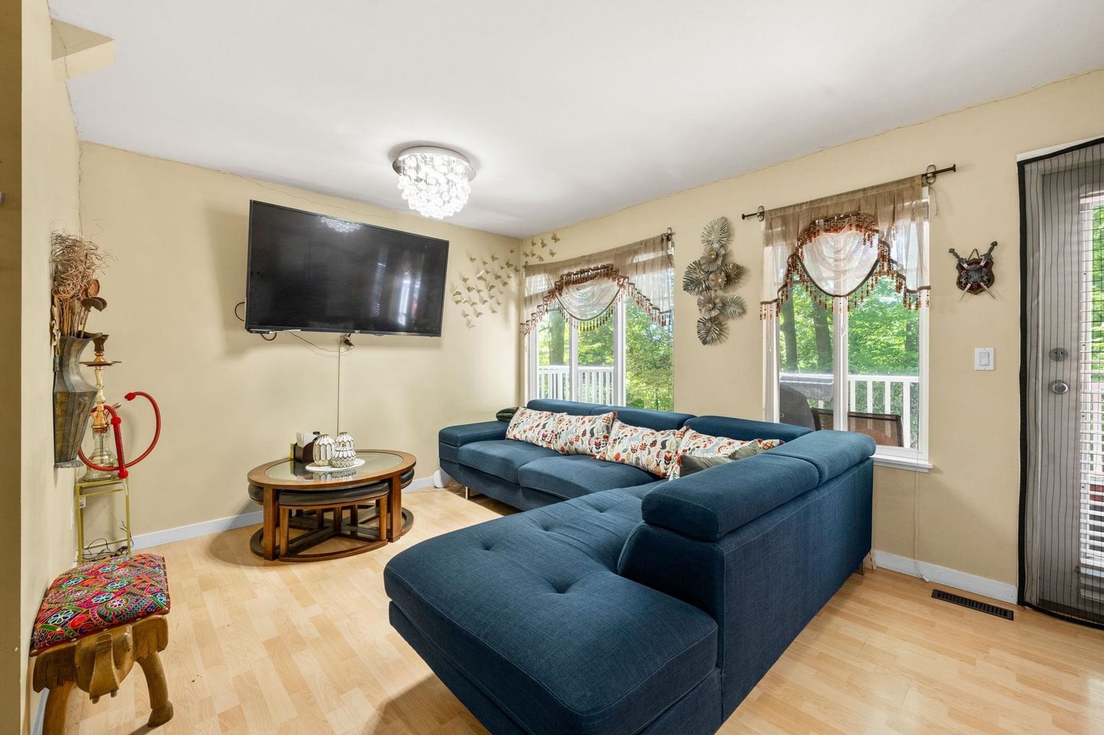 Listing Image 19