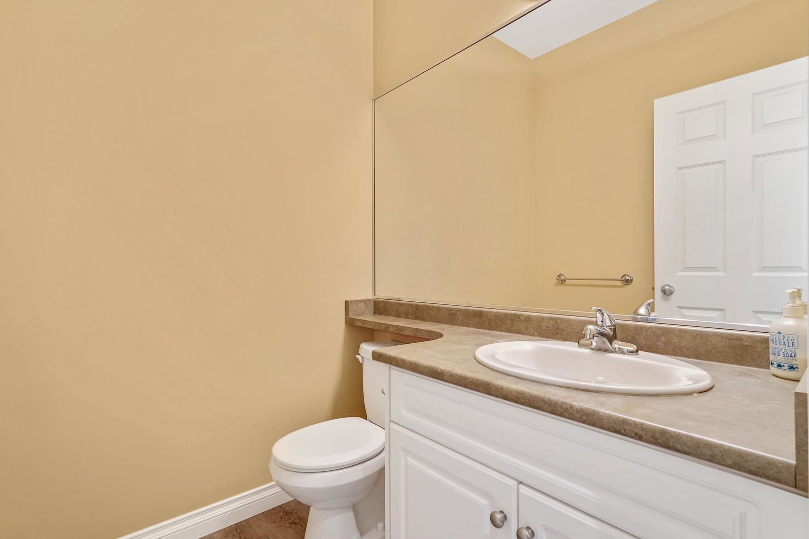 Listing Image 15