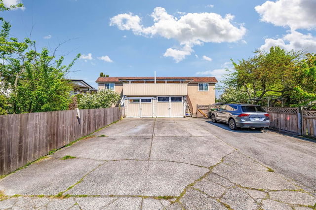 10900 Anahim Drive