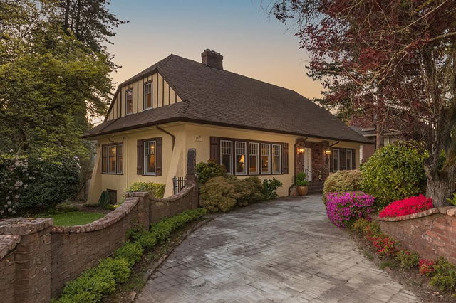 3439 Cedar Crescent