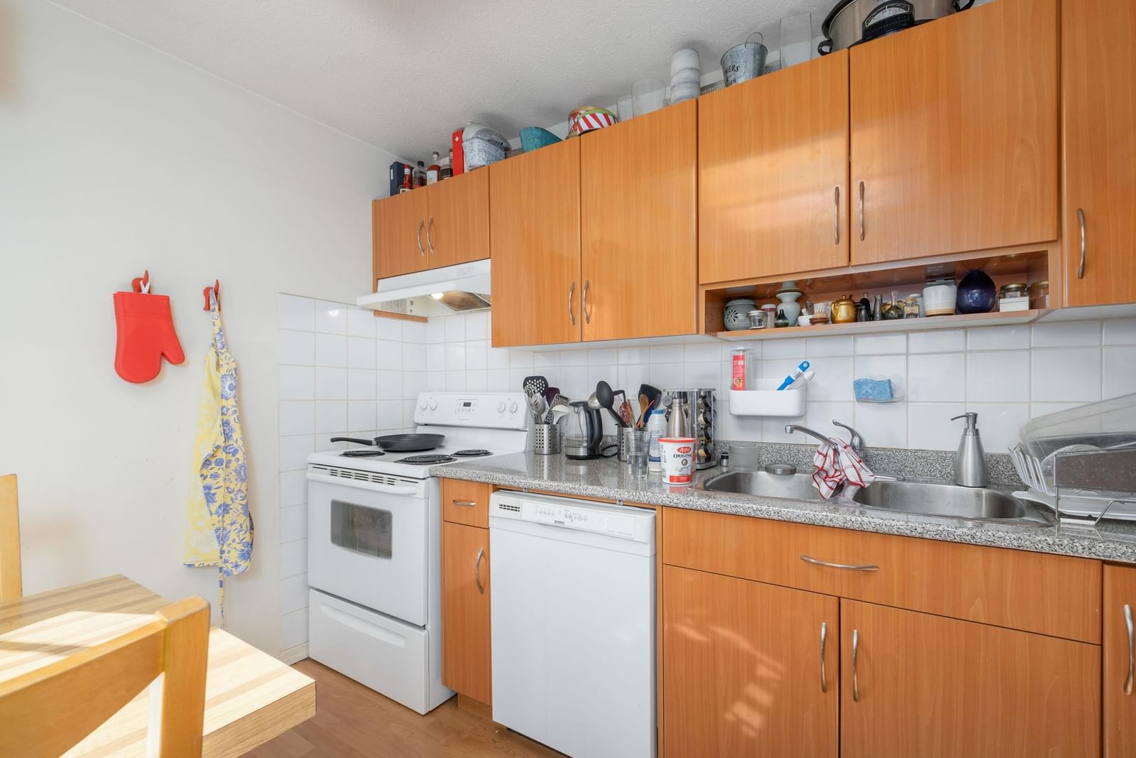 Listing Image 17