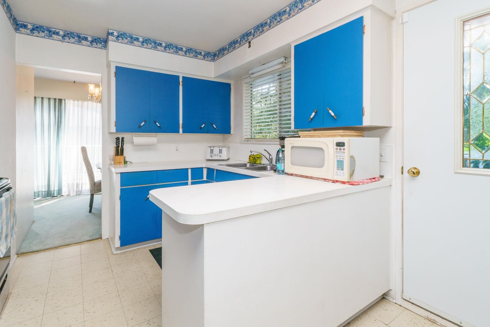 Listing Image 12