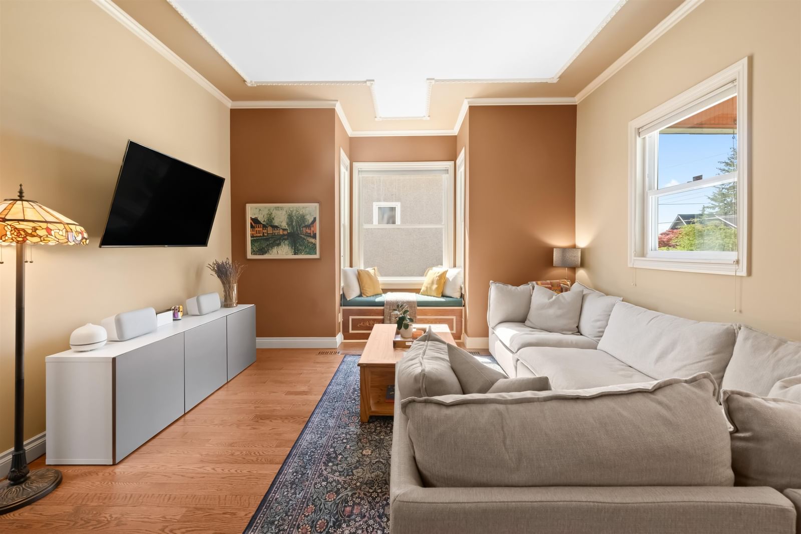 Listing Image 12