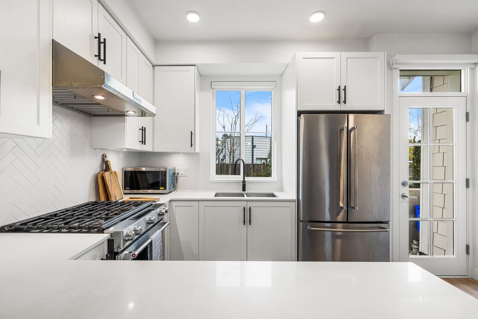 Listing Image 15