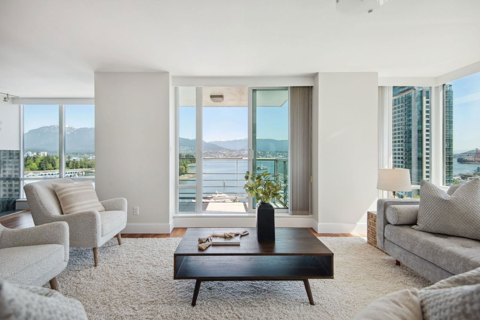 Image of home for listing MLS® R2998298