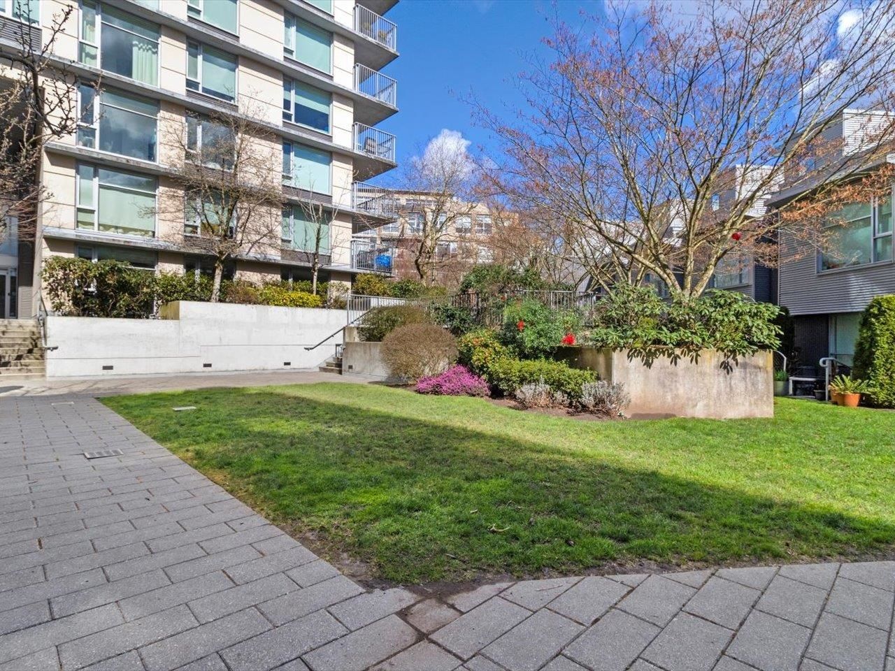 Listing Image 15
