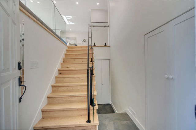 3993 Lynn Valley Road