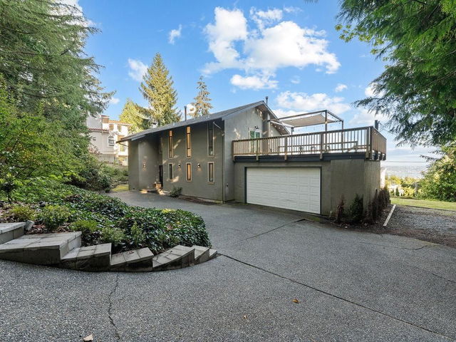 1040 Crestline Road