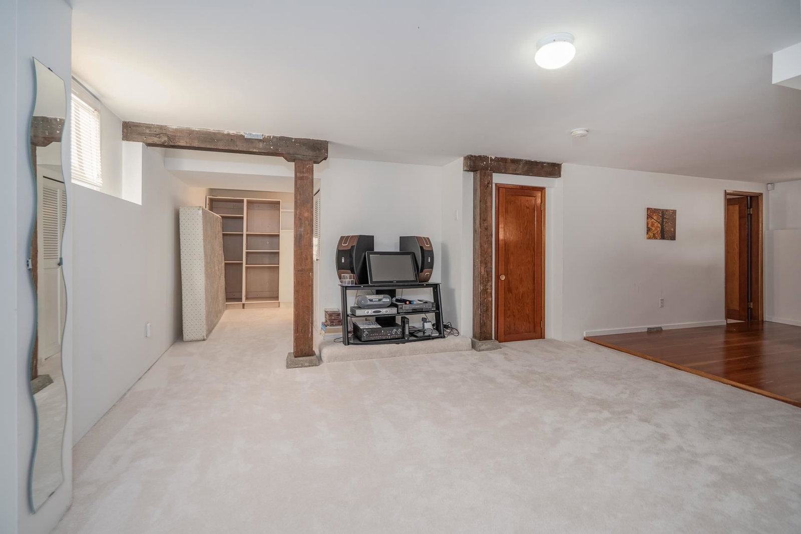 Listing Image 29