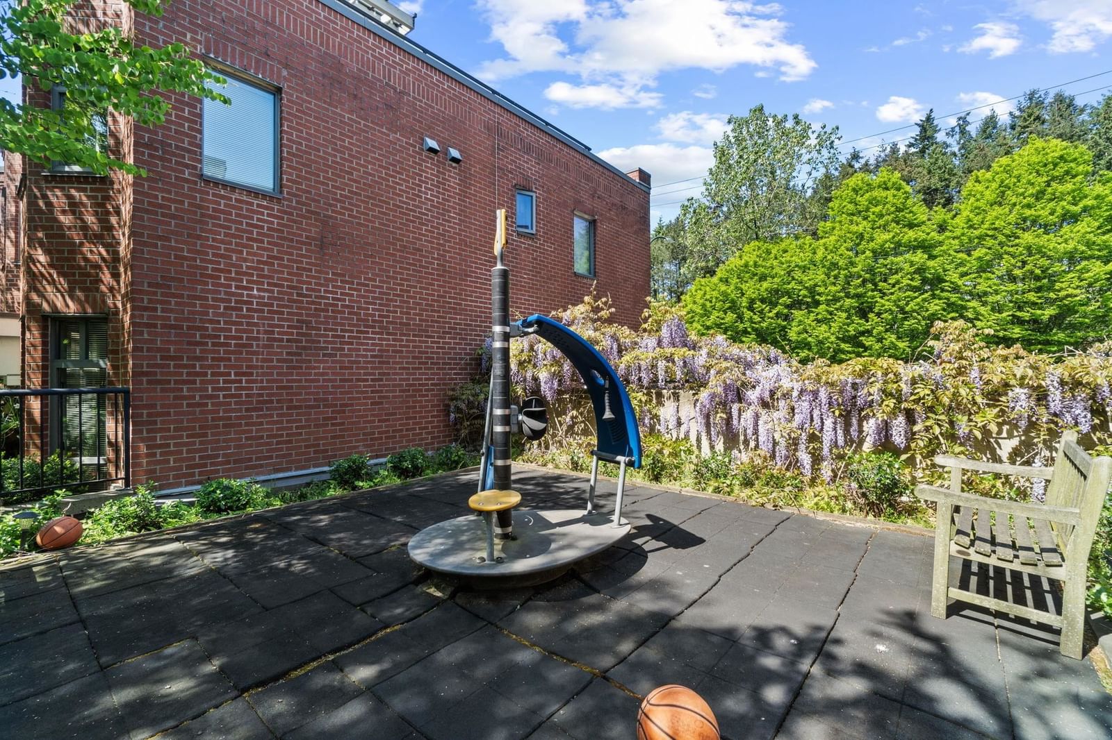 Listing Image 22
