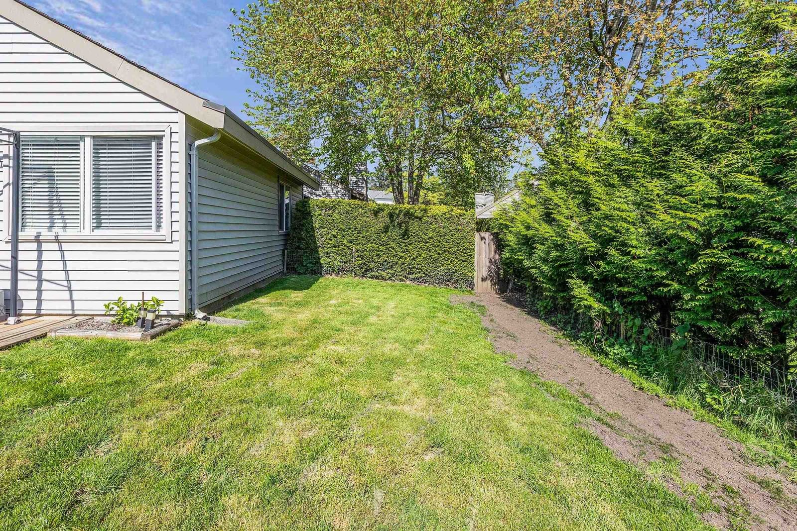 Listing Image 24