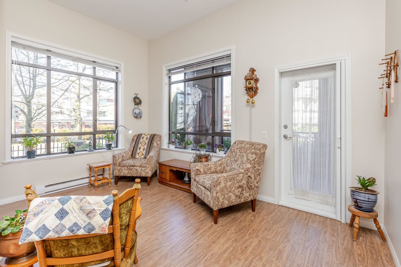 Listing Image 15