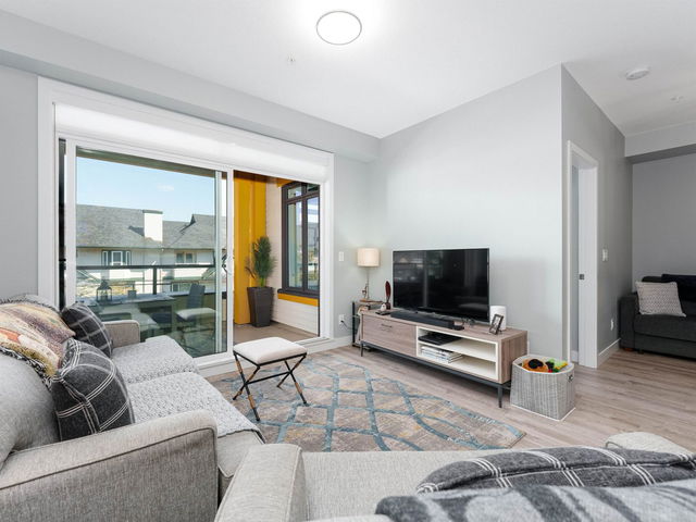 301 - 3971 Hastings Street