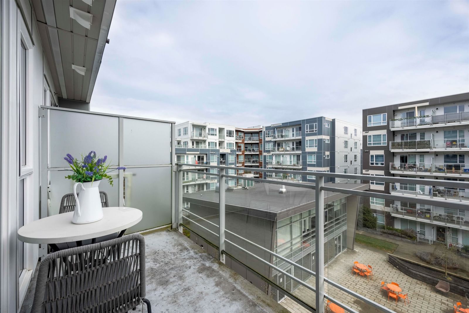 Listing Image 22