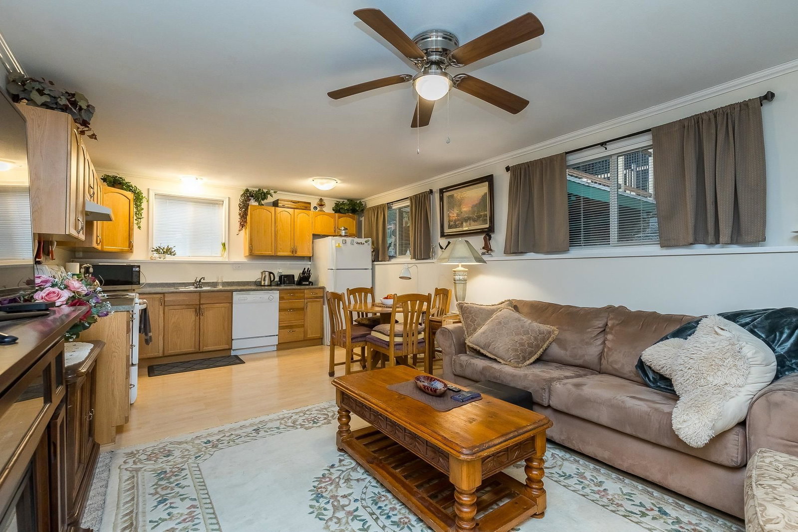 Listing Image 15