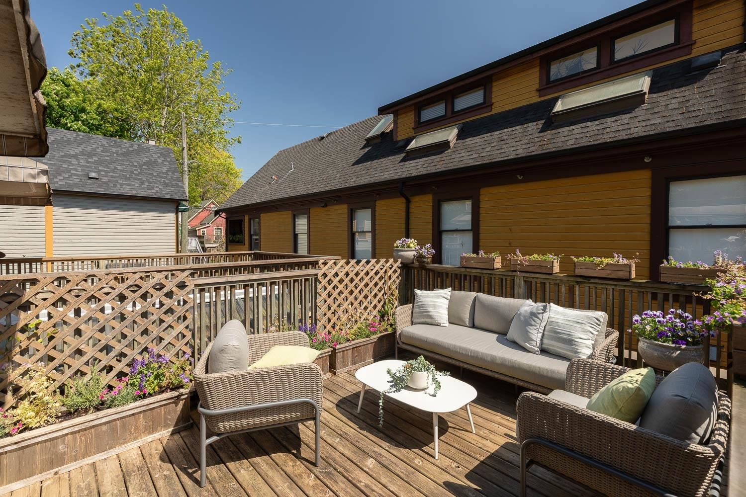Listing Image 15