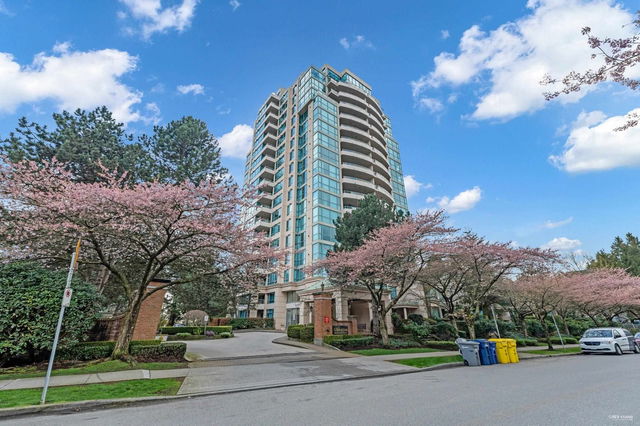 1402 - 6622 Southoaks Crescent