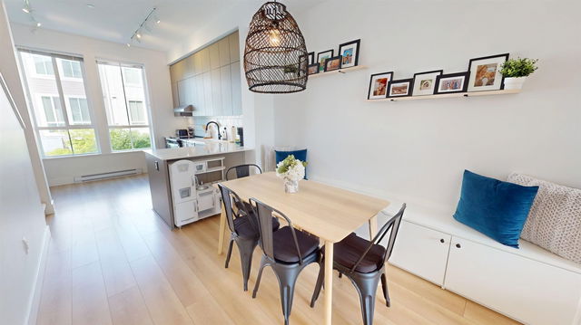 27 - 4656 Orca Way
