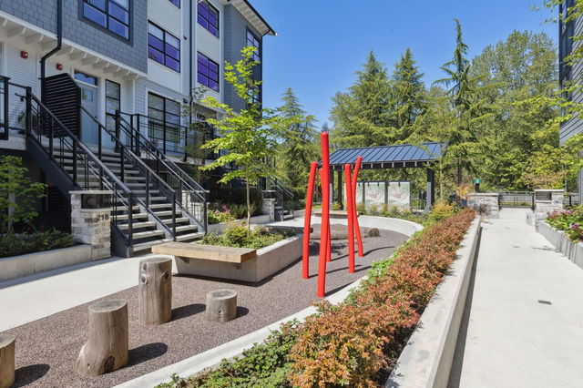 110 - 2045 Heritage Park Lane