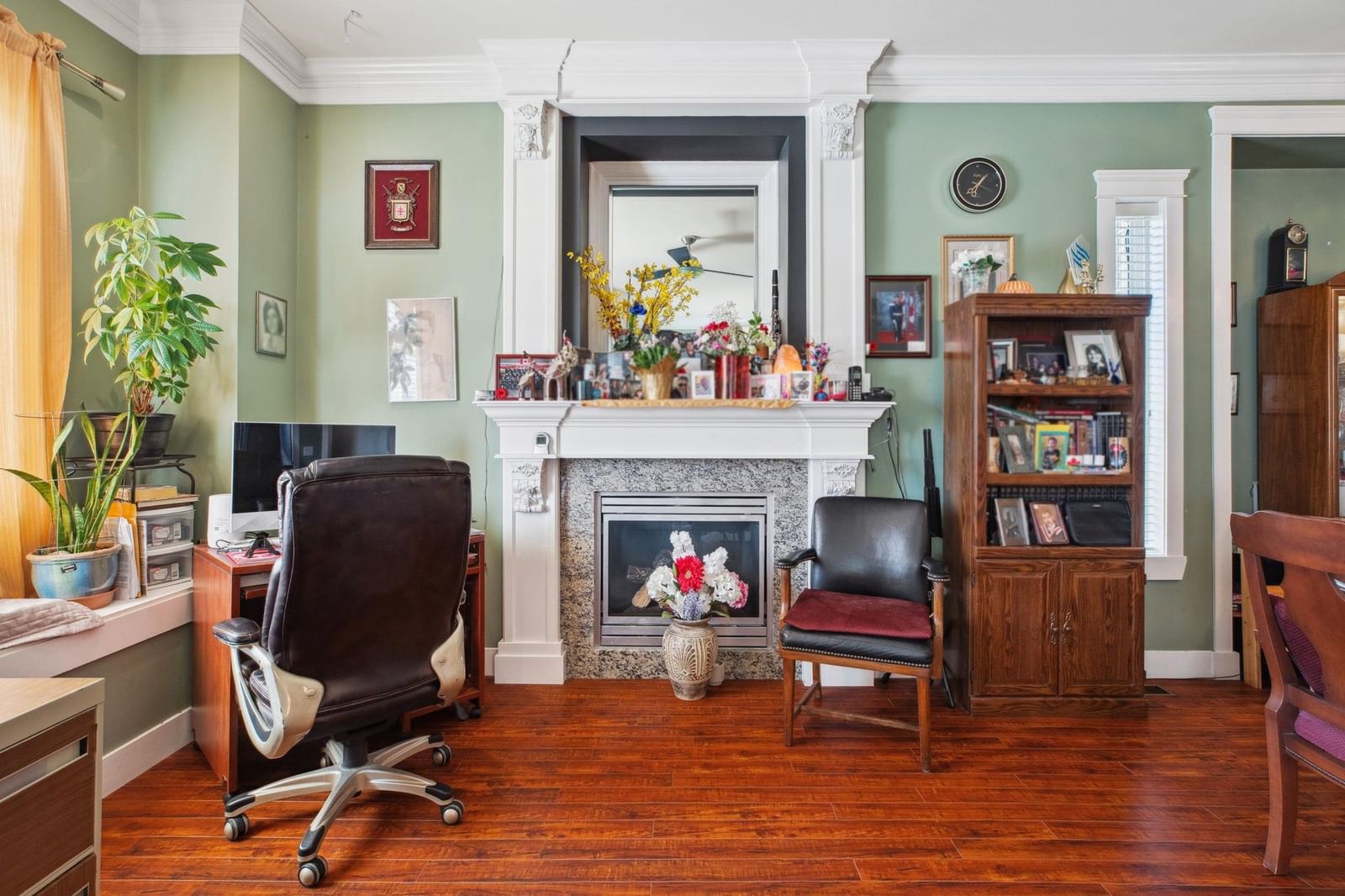 Listing Image 9