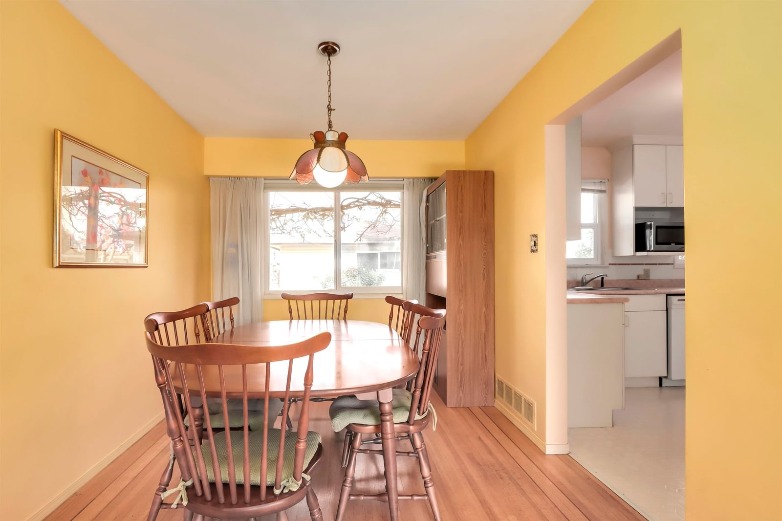 Listing Image 11