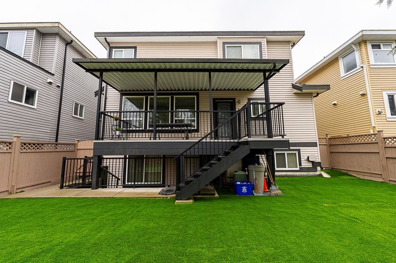 Listing Image 10