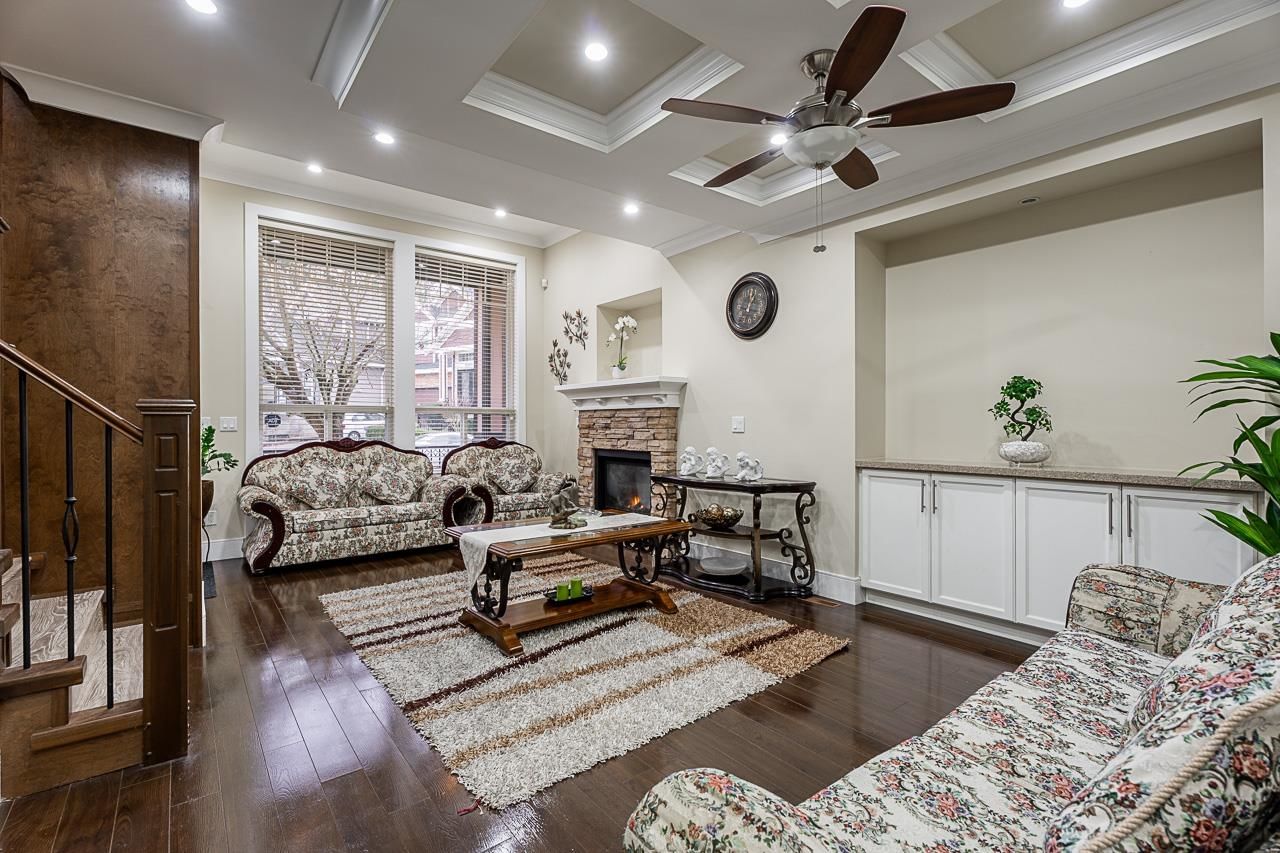 Listing Image 13
