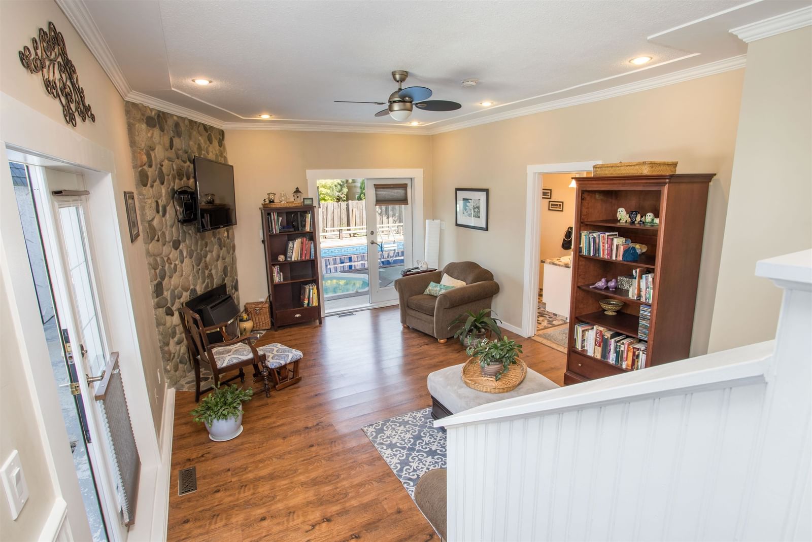Listing Image 19