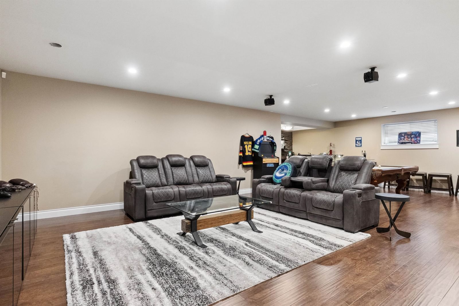 Listing Image 35