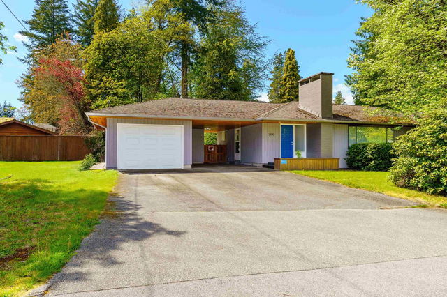 1209 Crest Court