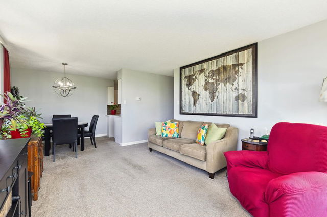 708 - 9521 Cardston Court
