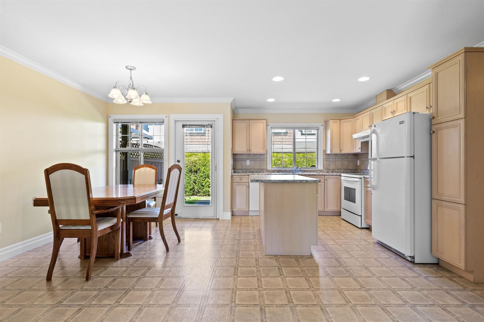 Listing Image 13