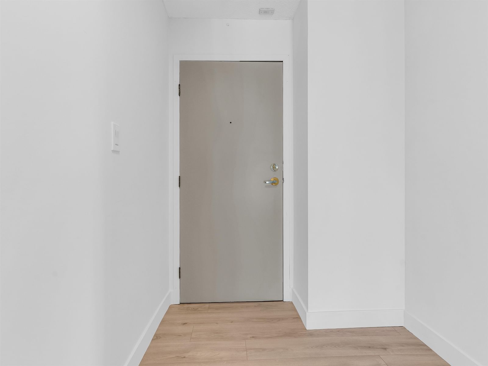 Listing Image 26