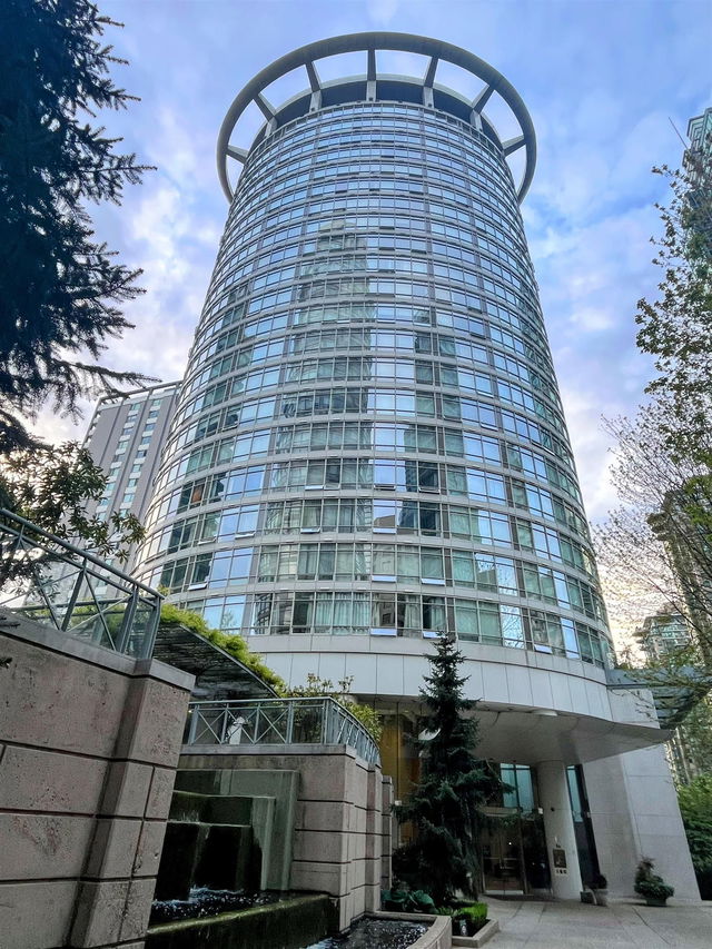 1405 - 1288 Alberni Street