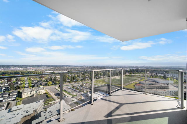 1607 - 7683 Park Crescent