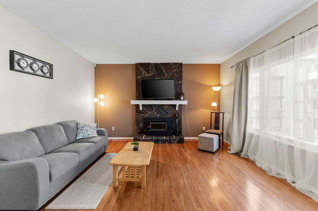 171 Edward Crescent