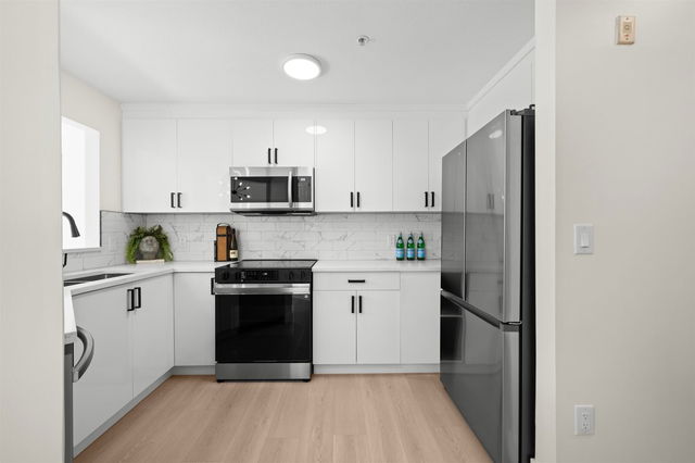125 - 9979 140 Street