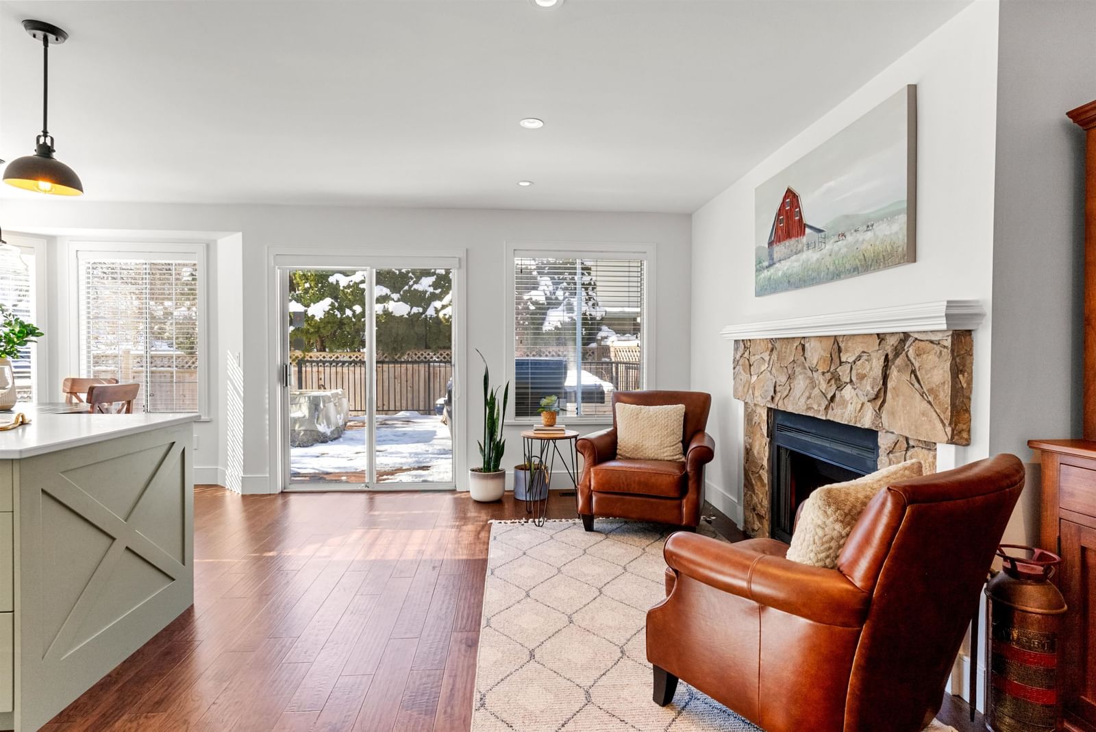 Listing Image 13