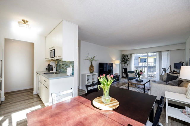 203 - 270 3rd Street