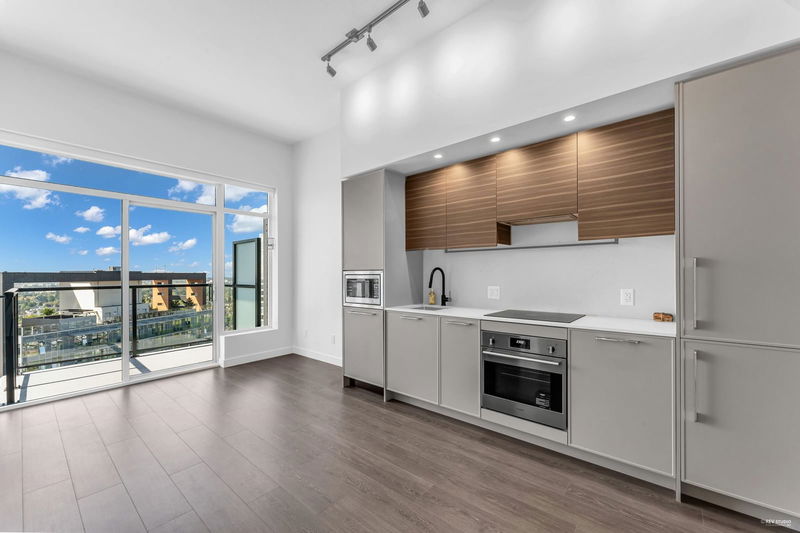 13725 George Junction #3201, Surrey, British Columbia