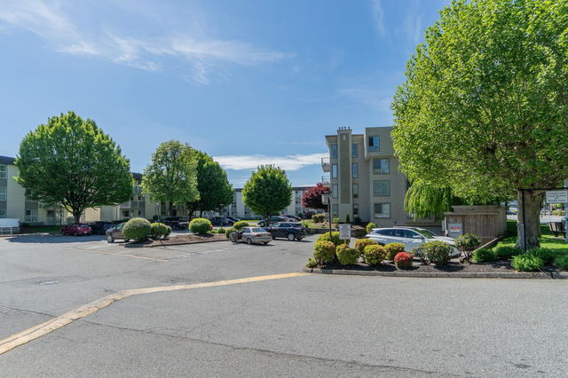 323 - 32850 George Ferguson Way