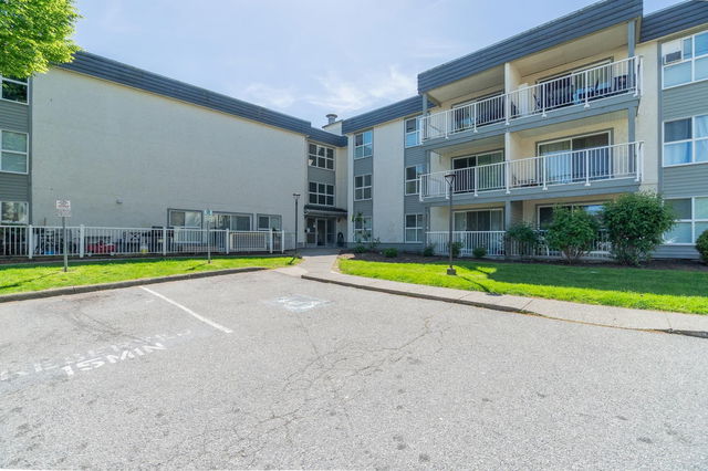 323 - 32850 George Ferguson Way