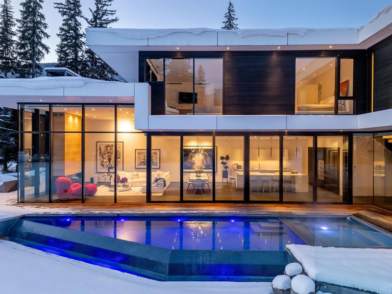 8080 Cypress Place, Whistler, V8E 1J9 | Image 3