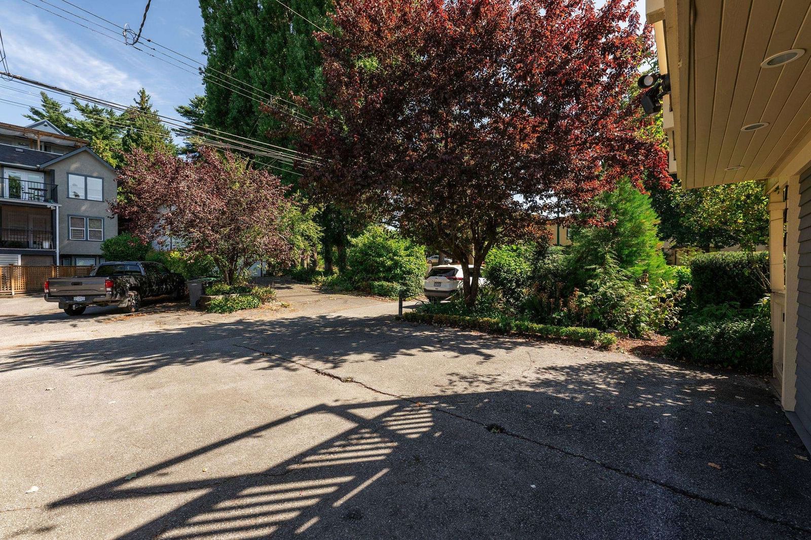 Listing Image 30